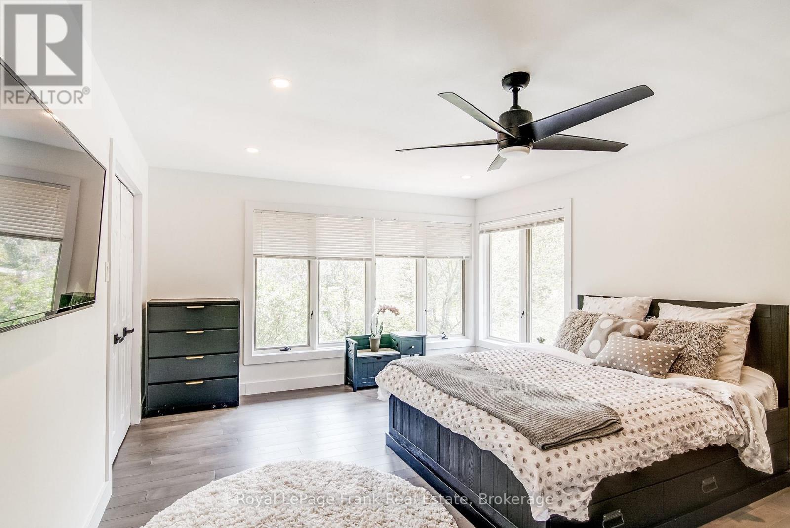 












674 GOODWOOD ROAD

,
Uxbridge,




Ontario
L9P1R4

