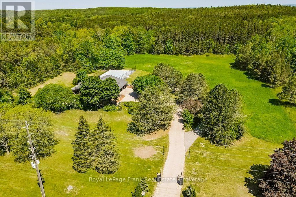 












674 GOODWOOD ROAD

,
Uxbridge,




Ontario
L9P1R4

