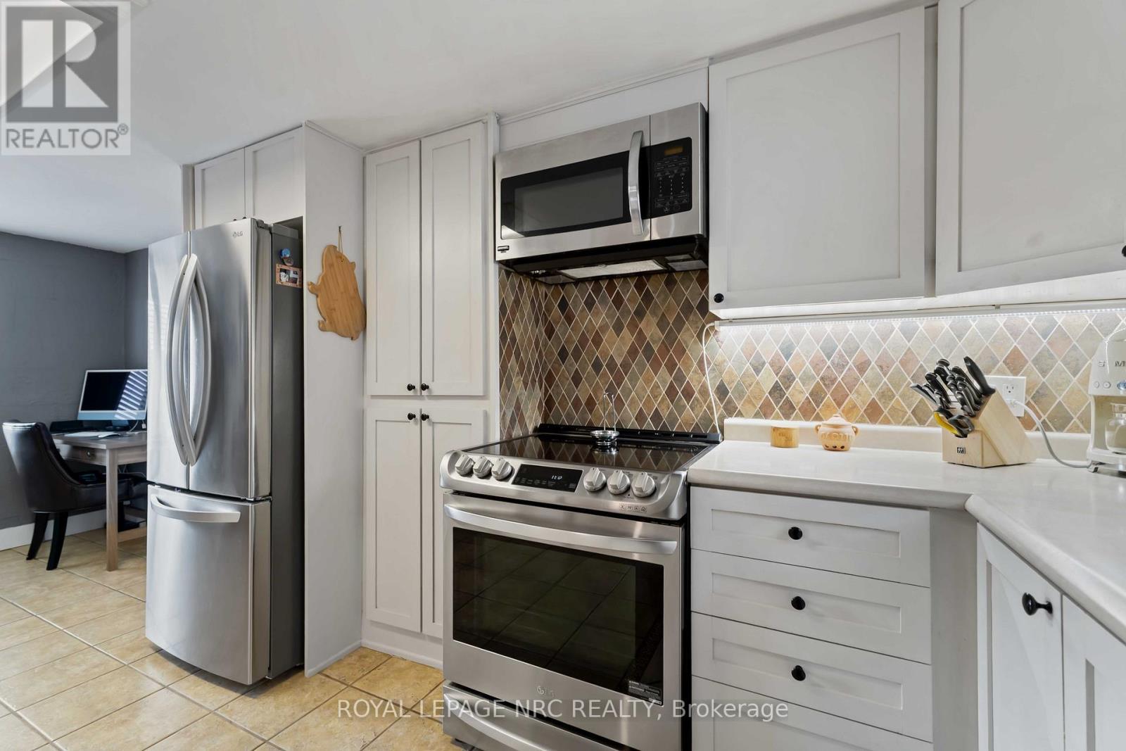 












1359 PELHAM STREET S

,
Pelham (Fonthill),




Ontario
L0S1E0

