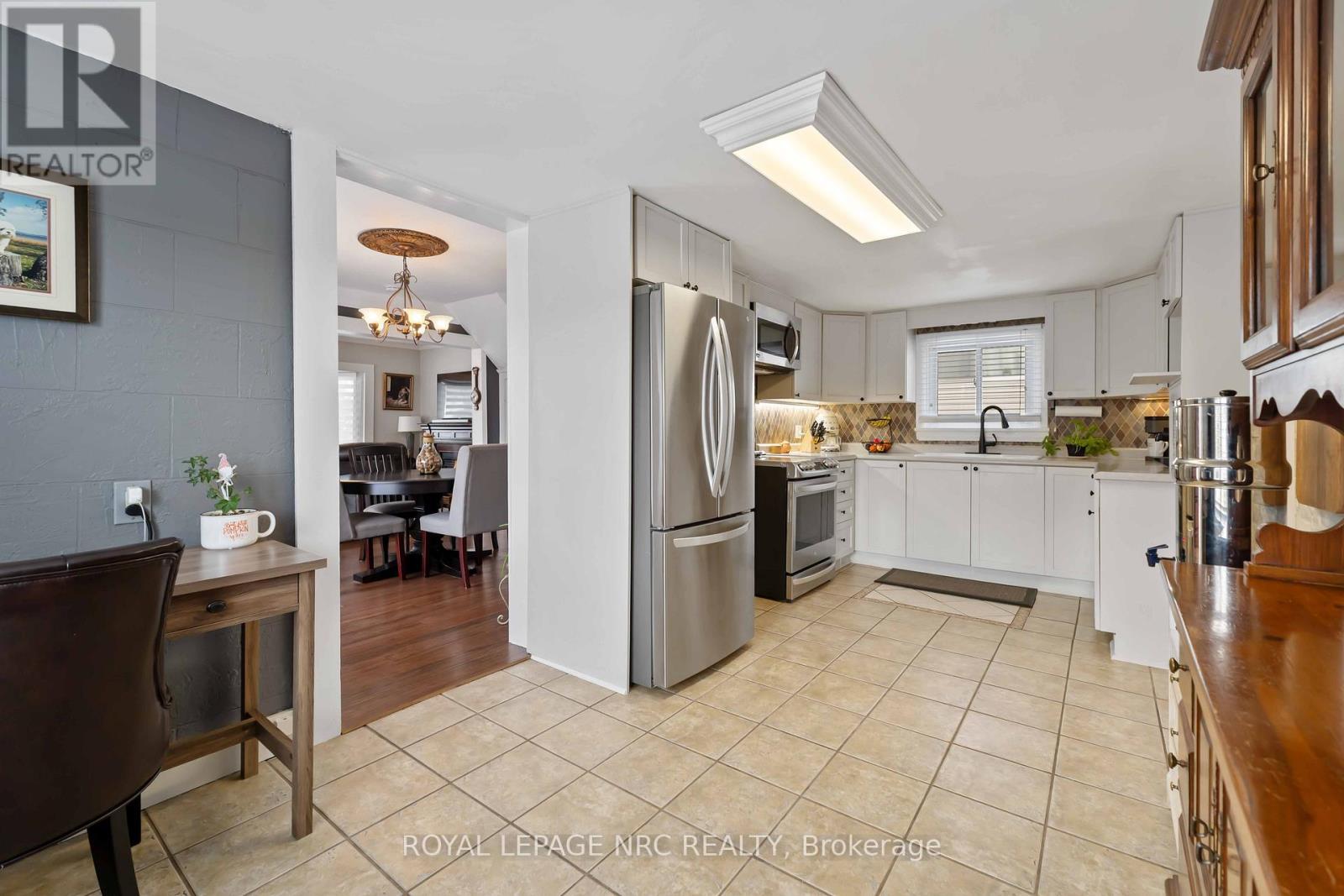 












1359 PELHAM STREET S

,
Pelham (Fonthill),




Ontario
L0S1E0

