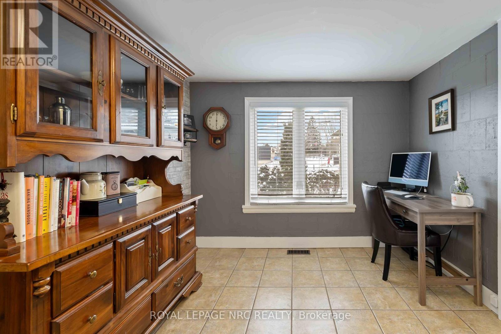 












1359 PELHAM STREET S

,
Pelham (Fonthill),




Ontario
L0S1E0

