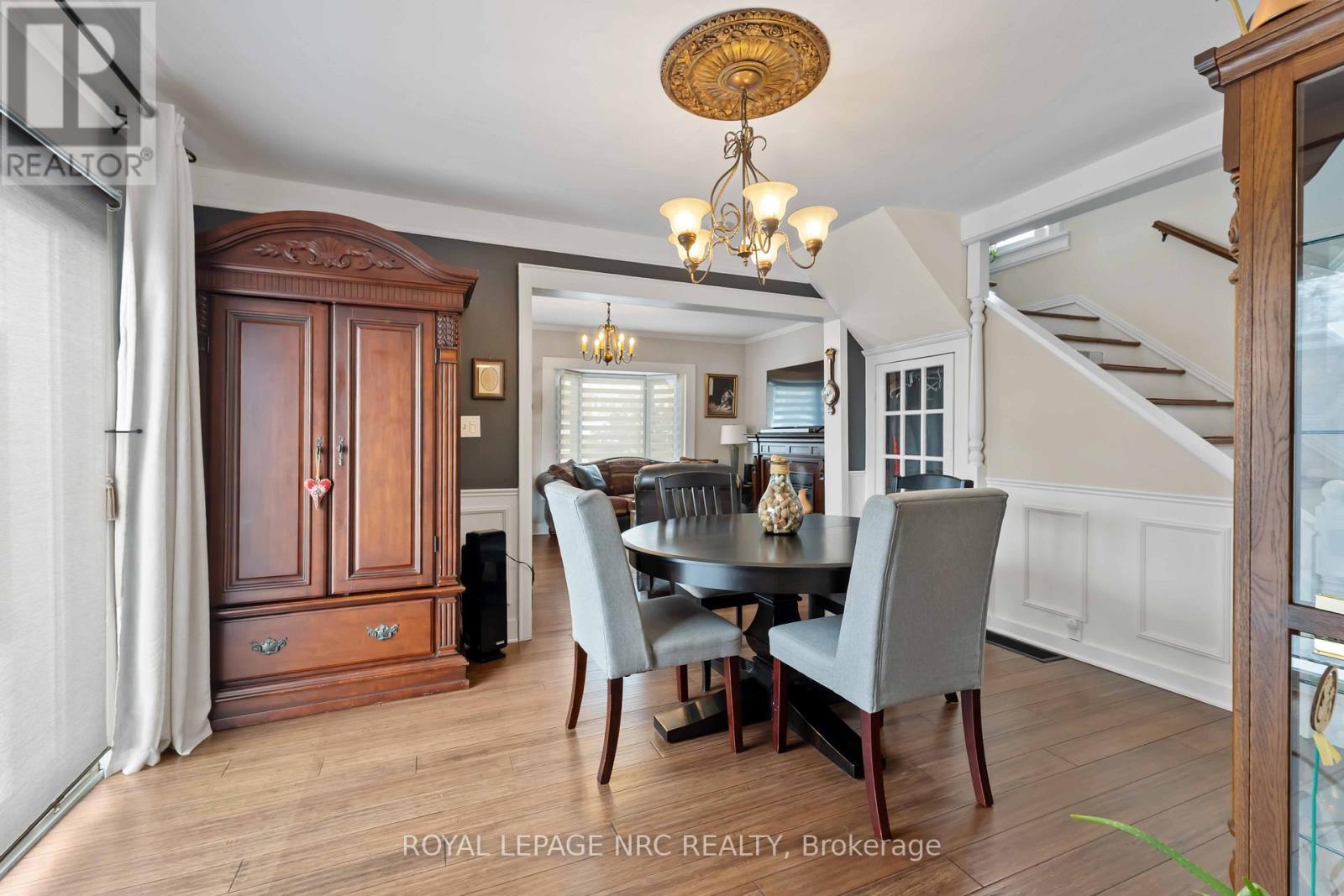 












1359 PELHAM STREET S

,
Pelham (Fonthill),




Ontario
L0S1E0

