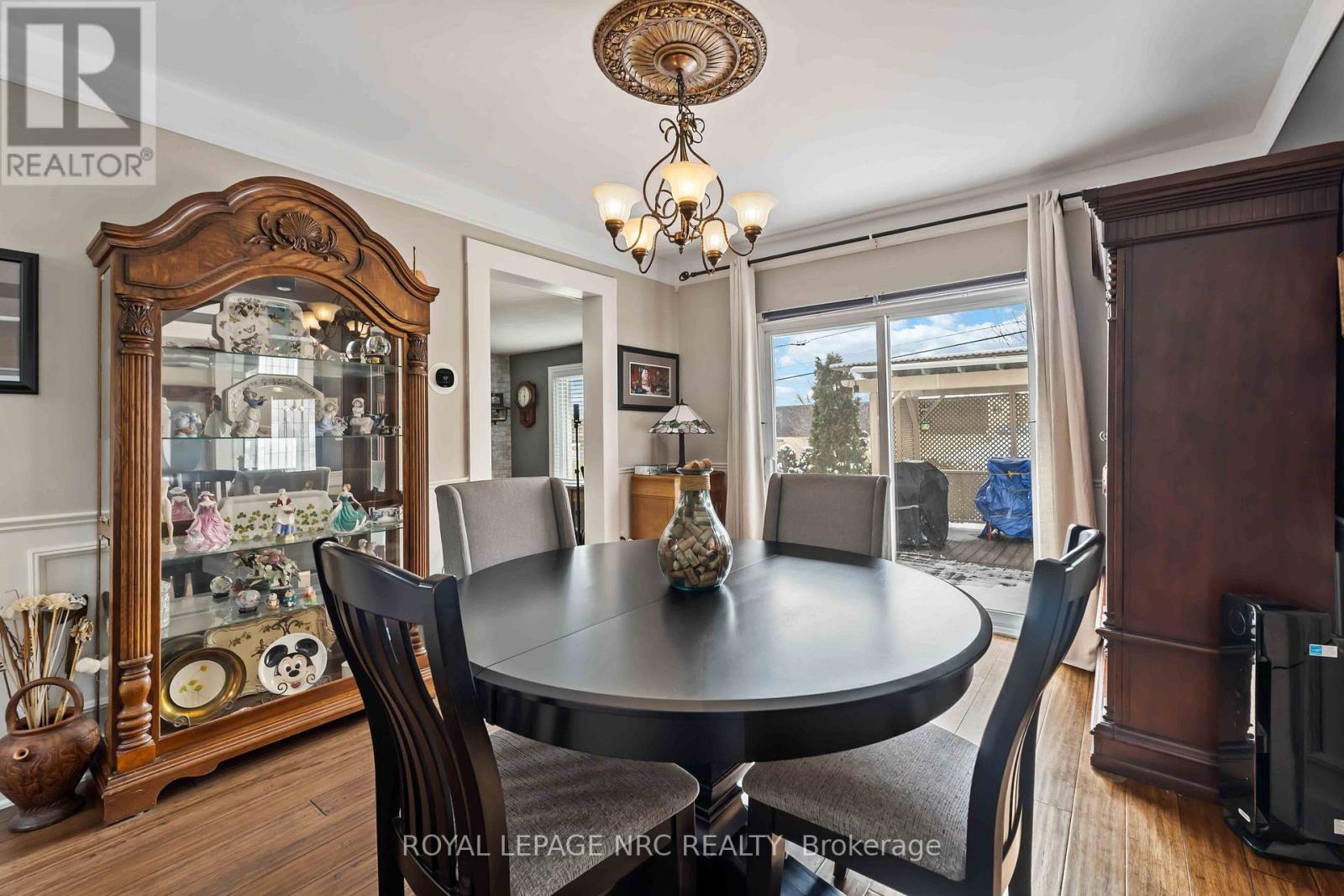 












1359 PELHAM STREET S

,
Pelham (Fonthill),




Ontario
L0S1E0

