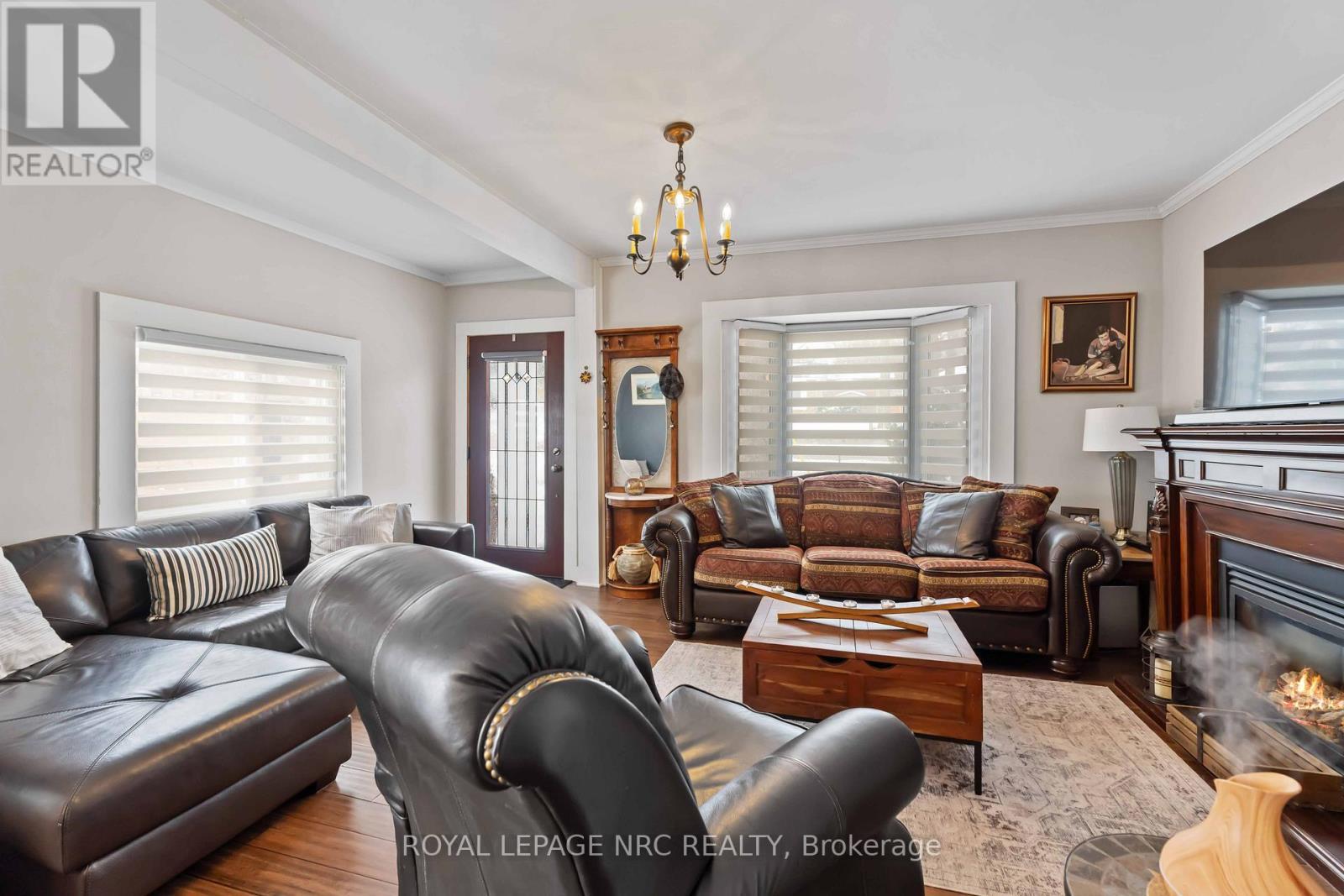 












1359 PELHAM STREET S

,
Pelham (Fonthill),




Ontario
L0S1E0

