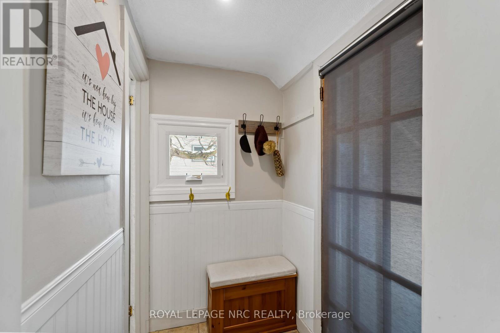 












1359 PELHAM STREET S

,
Pelham (Fonthill),




Ontario
L0S1E0

