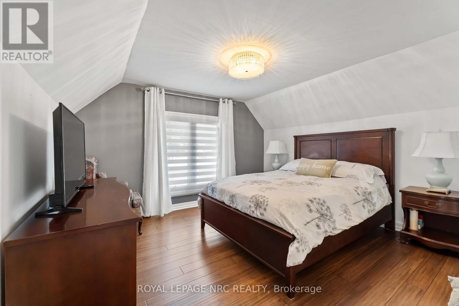 












1359 PELHAM STREET S

,
Pelham (Fonthill),




Ontario
L0S1E0

