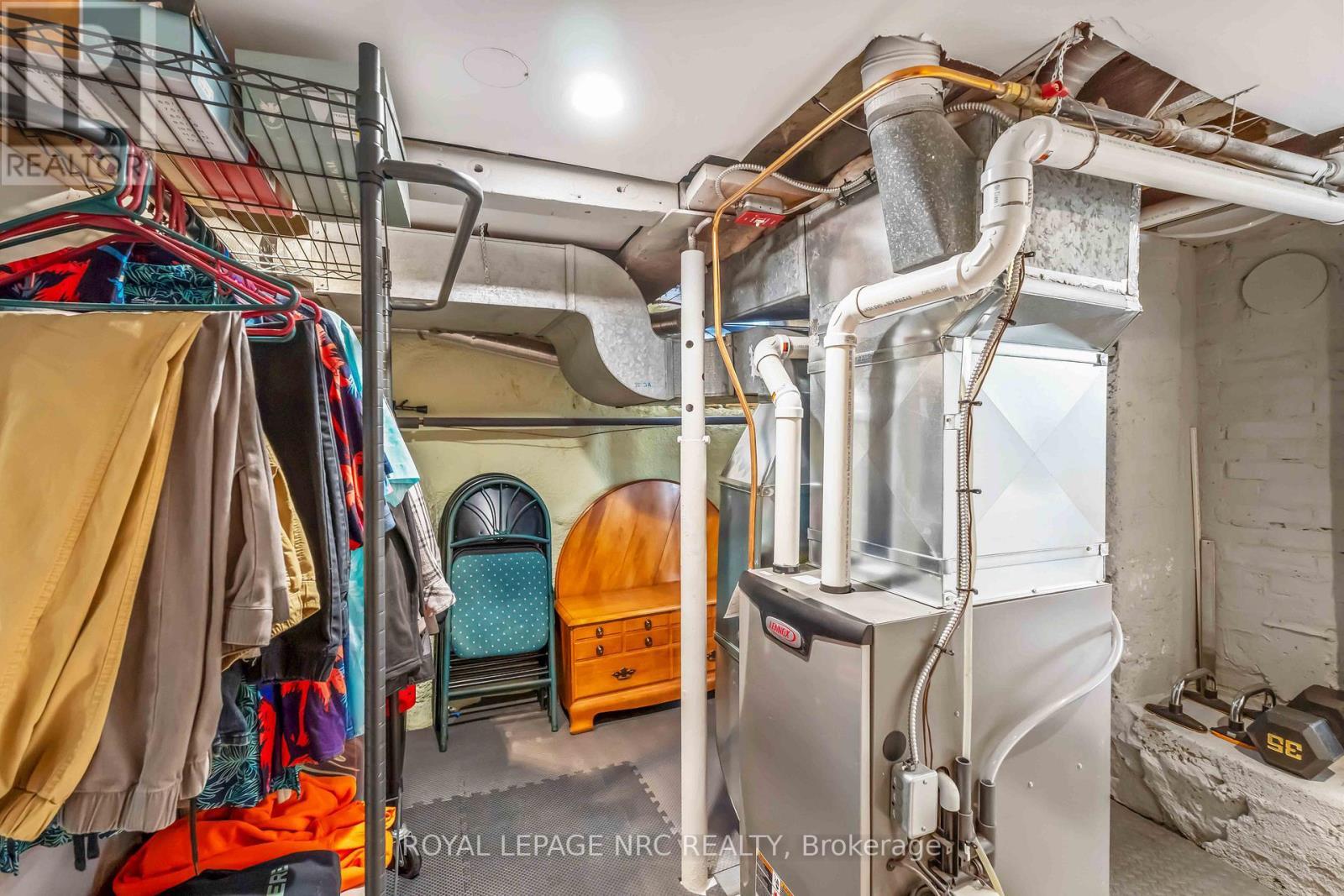 












1359 PELHAM STREET S

,
Pelham (Fonthill),




Ontario
L0S1E0

