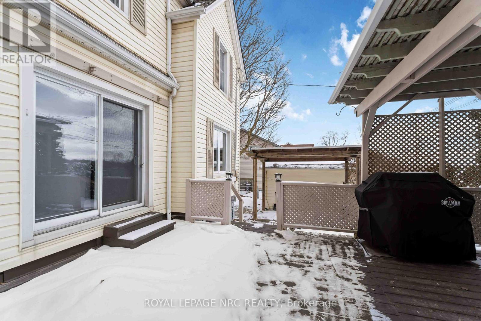 












1359 PELHAM STREET S

,
Pelham (Fonthill),




Ontario
L0S1E0

