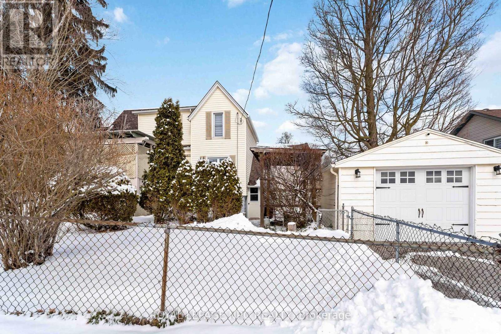 












1359 PELHAM STREET S

,
Pelham (Fonthill),




Ontario
L0S1E0

