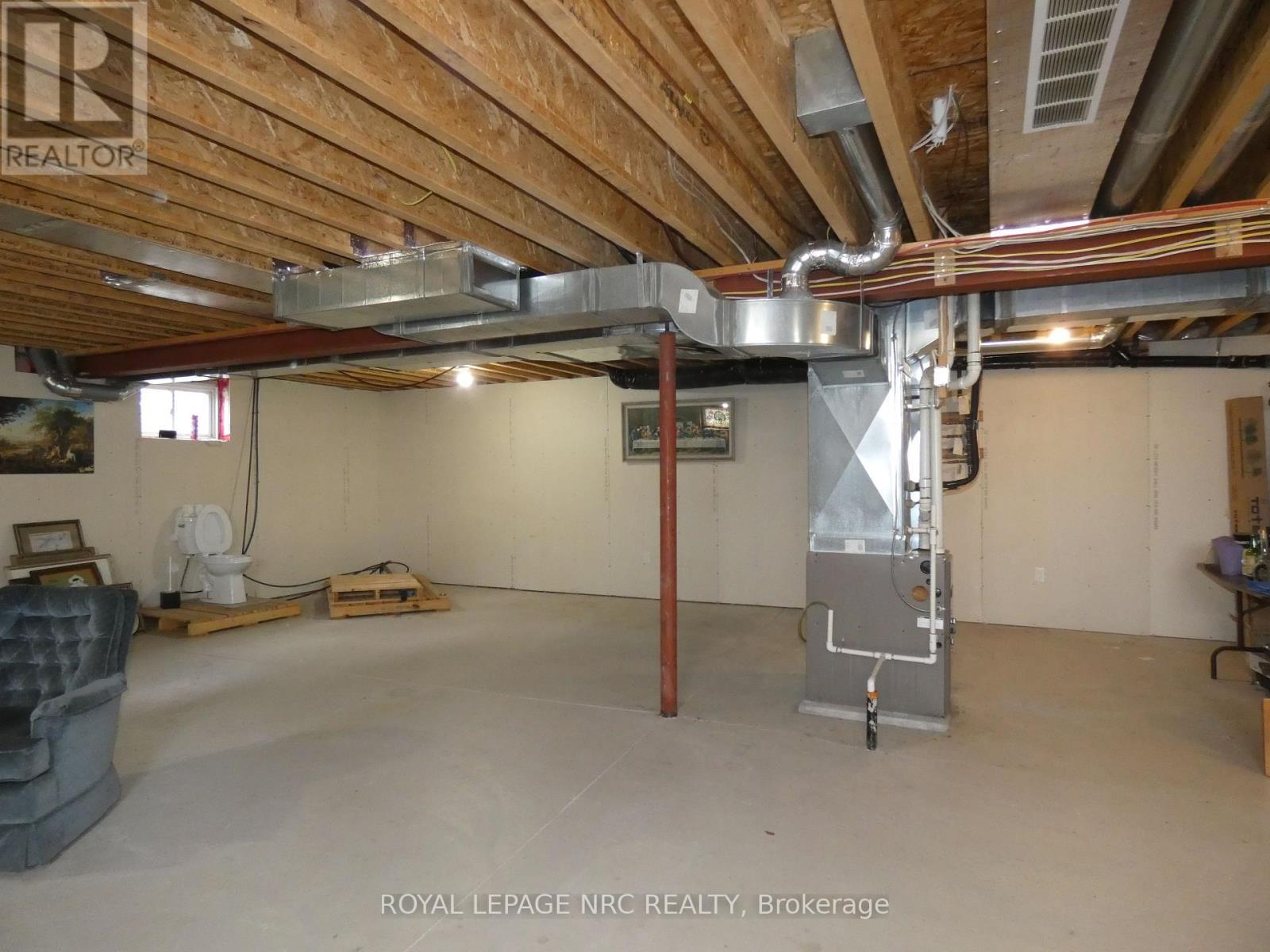 












4807 ZIMMERMAN AVENUE

,
Niagara Falls (Downtown),




Ontario
L2E3N1

