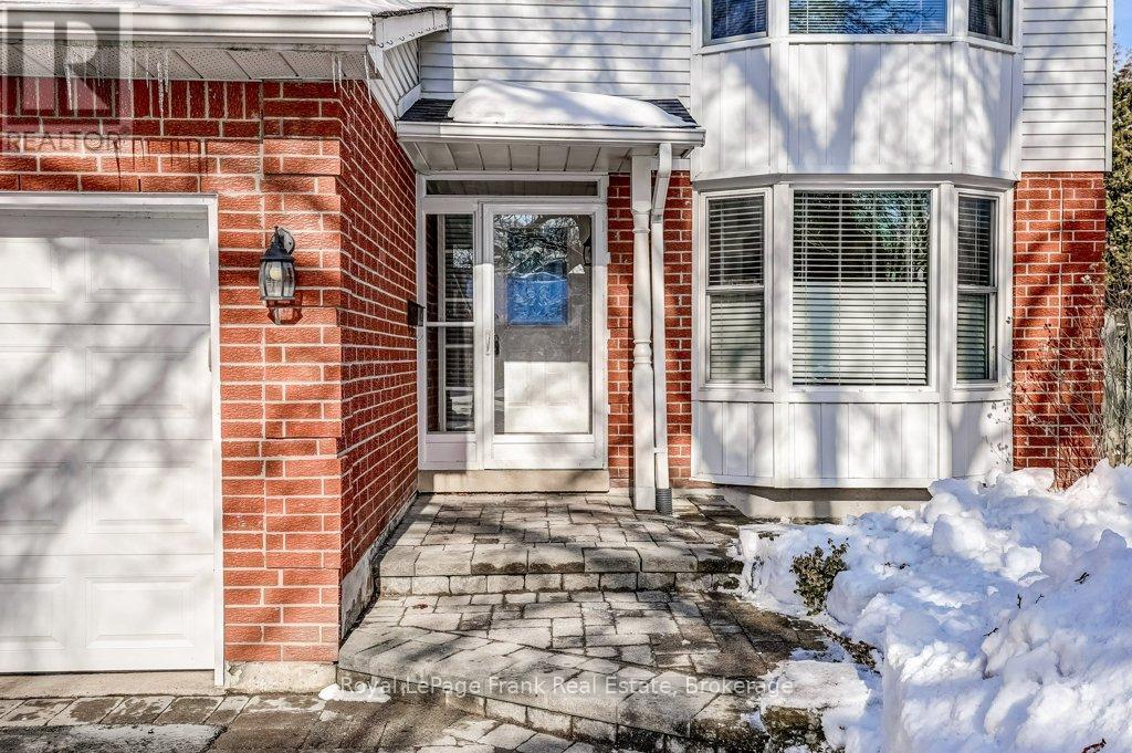 












22 HARTSVILLE AVENUE

,
Toronto,




Ontario
M1C3K4

