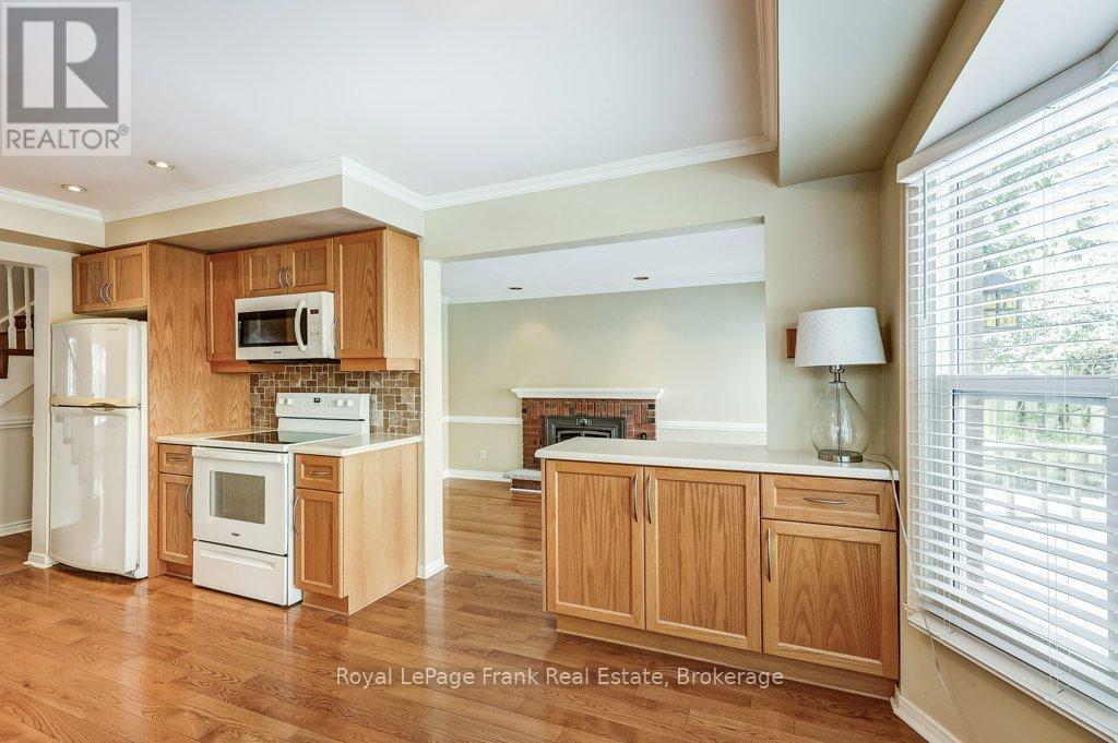 












22 HARTSVILLE AVENUE

,
Toronto,




Ontario
M1C3K4

