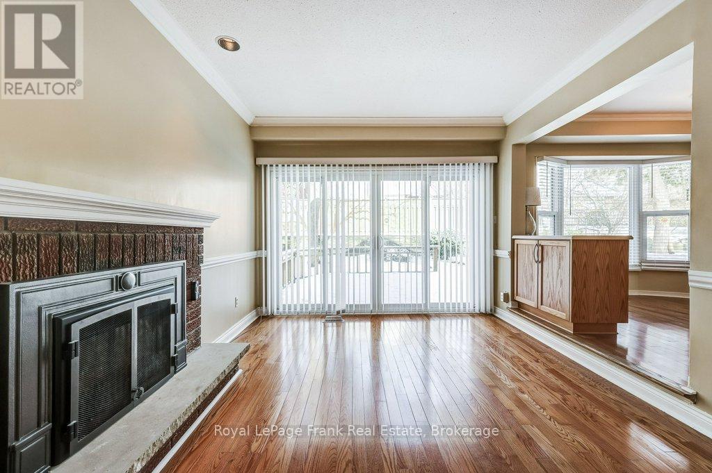 












22 HARTSVILLE AVENUE

,
Toronto,




Ontario
M1C3K4

