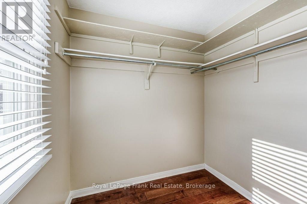 












22 HARTSVILLE AVENUE

,
Toronto,




Ontario
M1C3K4

