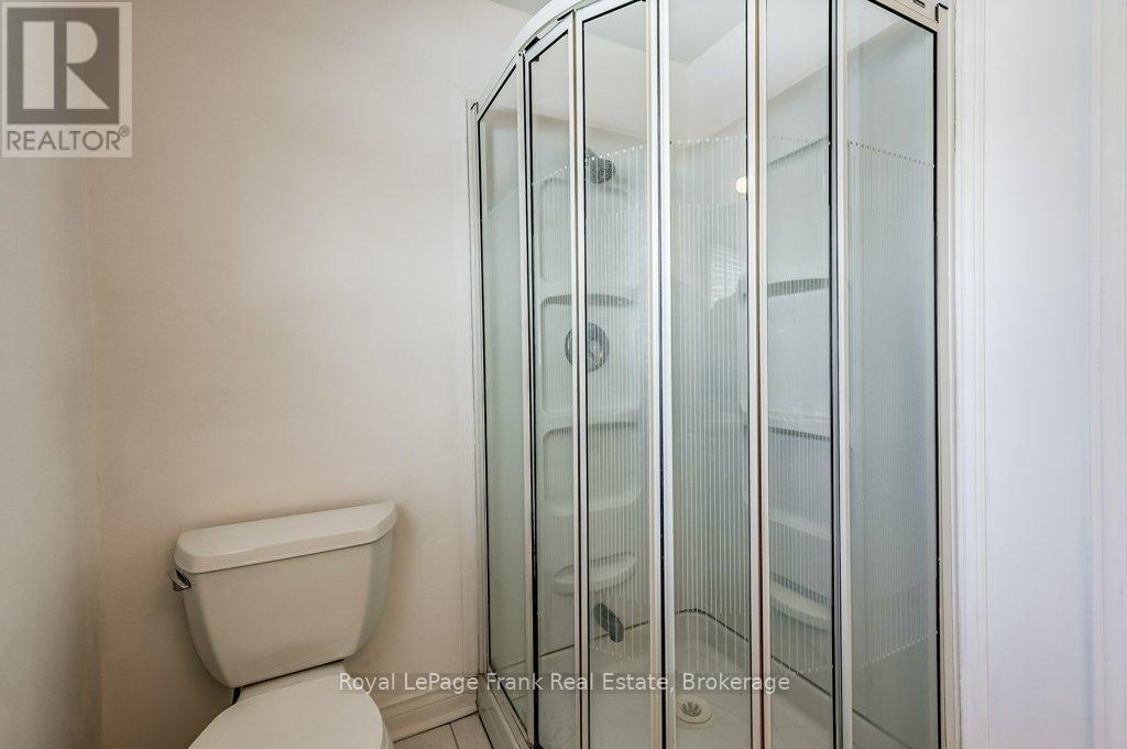 












22 HARTSVILLE AVENUE

,
Toronto,




Ontario
M1C3K4

