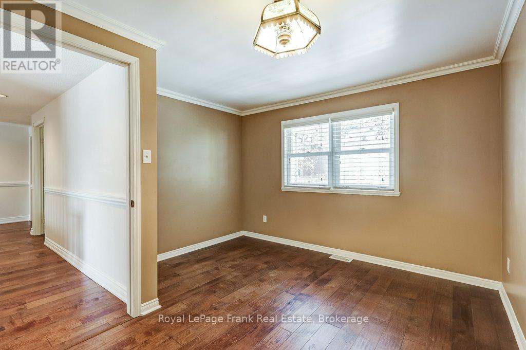 












22 HARTSVILLE AVENUE

,
Toronto,




Ontario
M1C3K4

