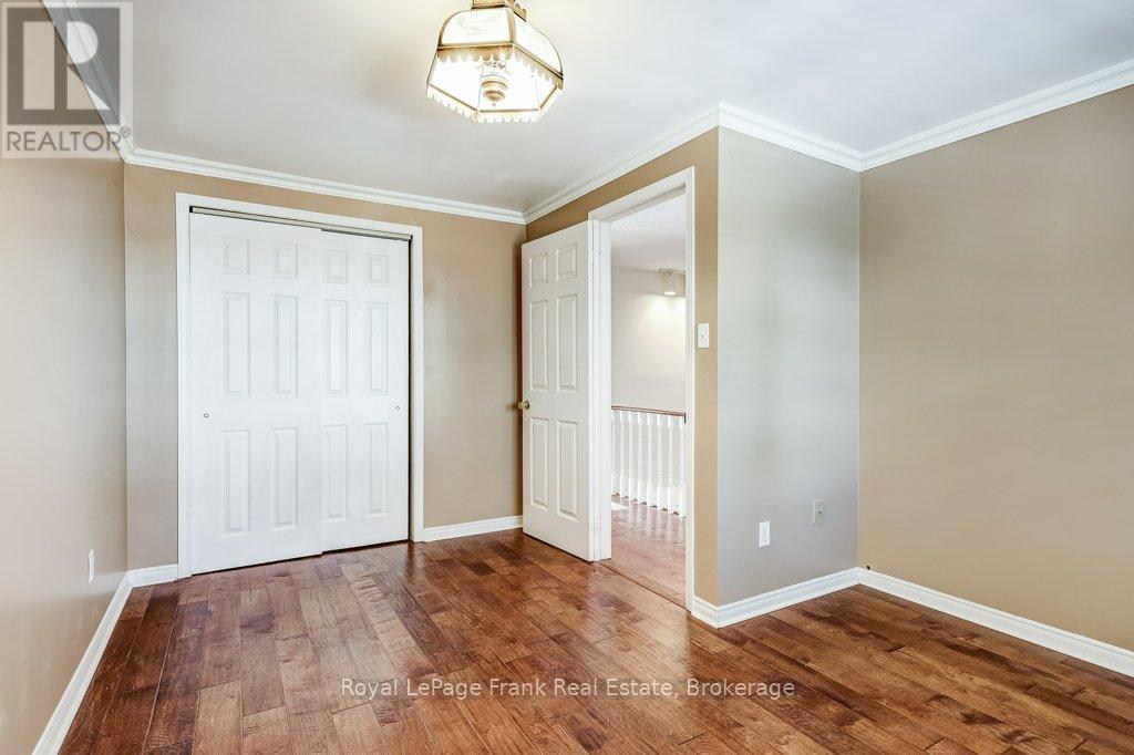 












22 HARTSVILLE AVENUE

,
Toronto,




Ontario
M1C3K4

