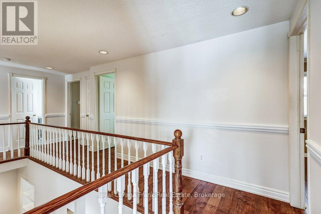 












22 HARTSVILLE AVENUE

,
Toronto,




Ontario
M1C3K4

