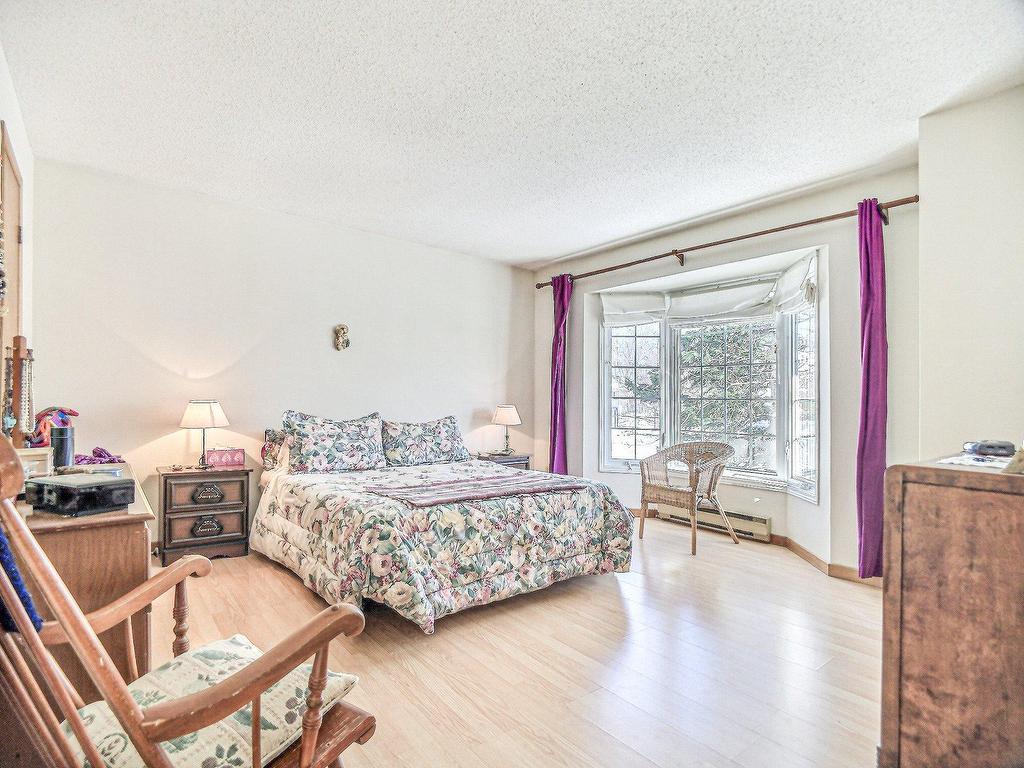 









292


Av. des Artisans

,
Aylmer (Gatineau),




QC
J9J2B6

