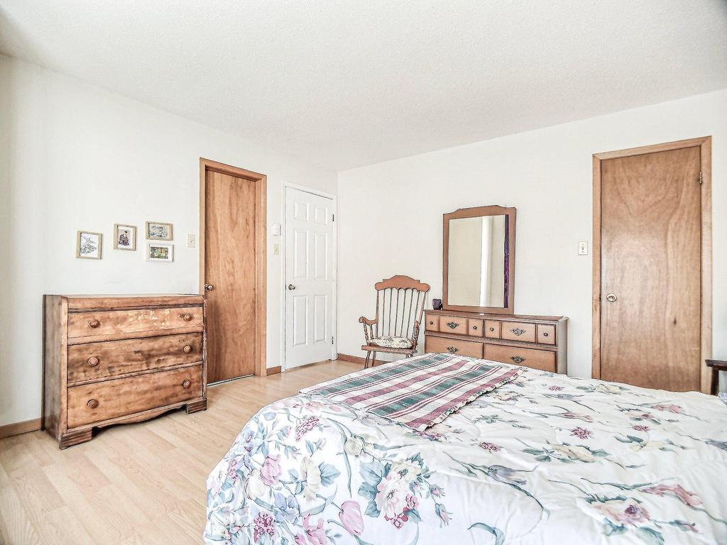 









292


Av. des Artisans

,
Aylmer (Gatineau),




QC
J9J2B6

