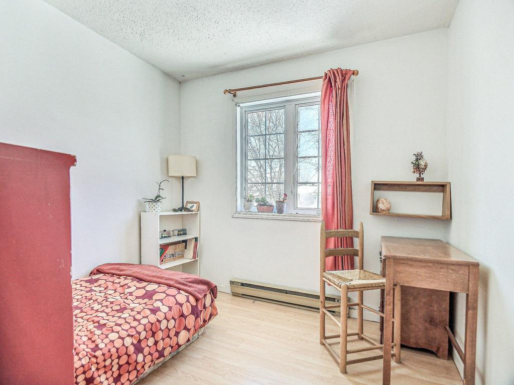 









292


Av. des Artisans

,
Aylmer (Gatineau),




QC
J9J2B6

