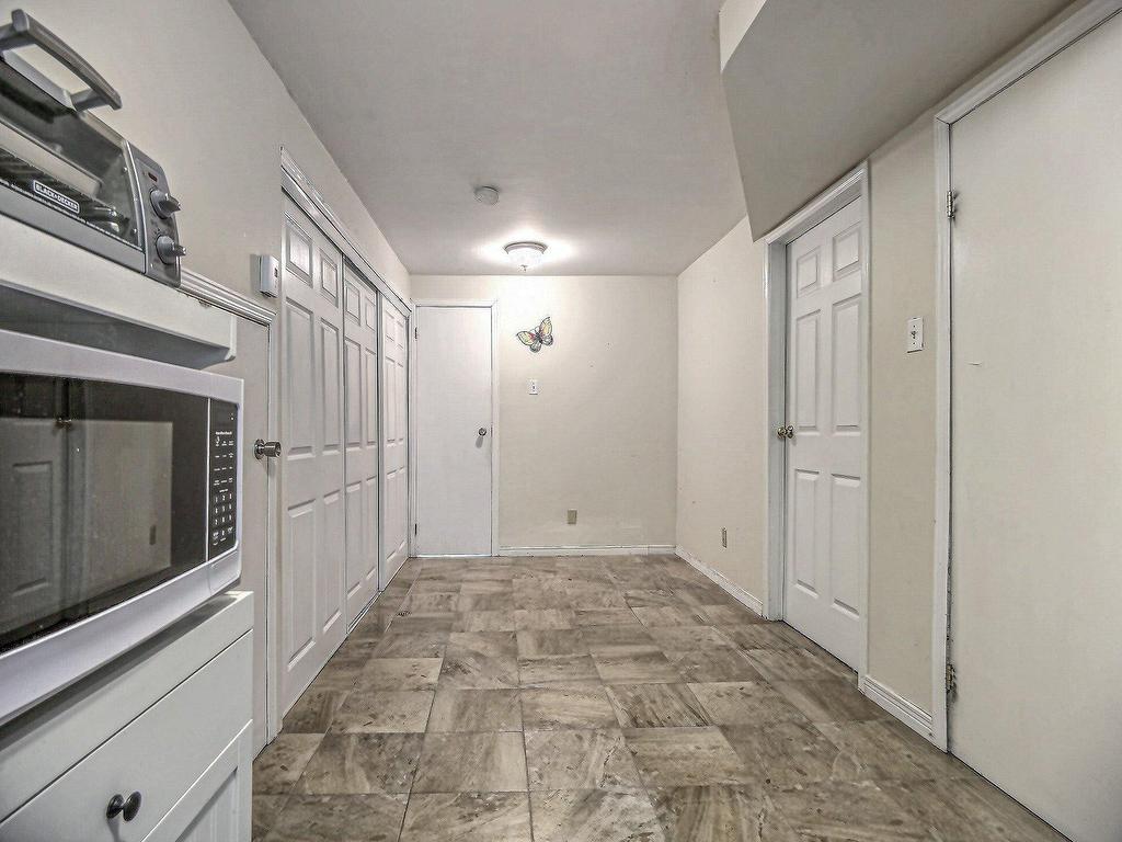 









292


Av. des Artisans

,
Aylmer (Gatineau),




QC
J9J2B6

