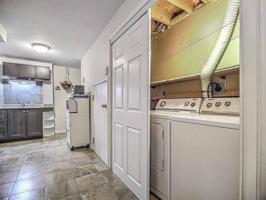 









292


Av. des Artisans

,
Aylmer (Gatineau),




QC
J9J2B6

