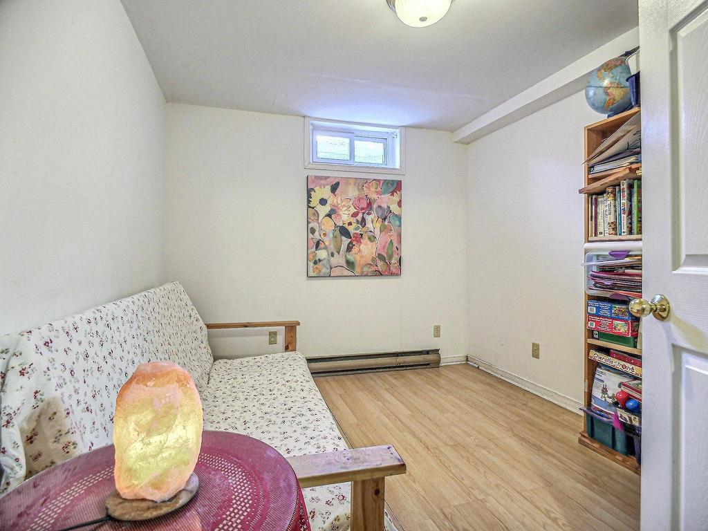 









292


Av. des Artisans

,
Aylmer (Gatineau),




QC
J9J2B6

