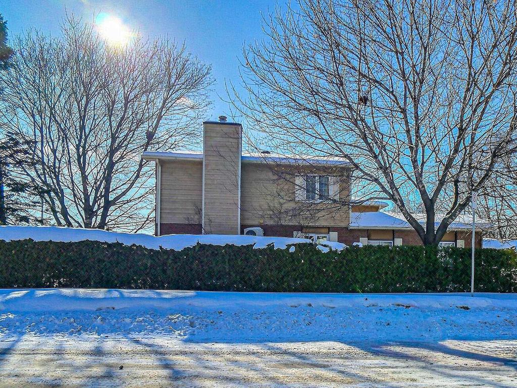 









292


Av. des Artisans

,
Aylmer (Gatineau),




QC
J9J2B6

