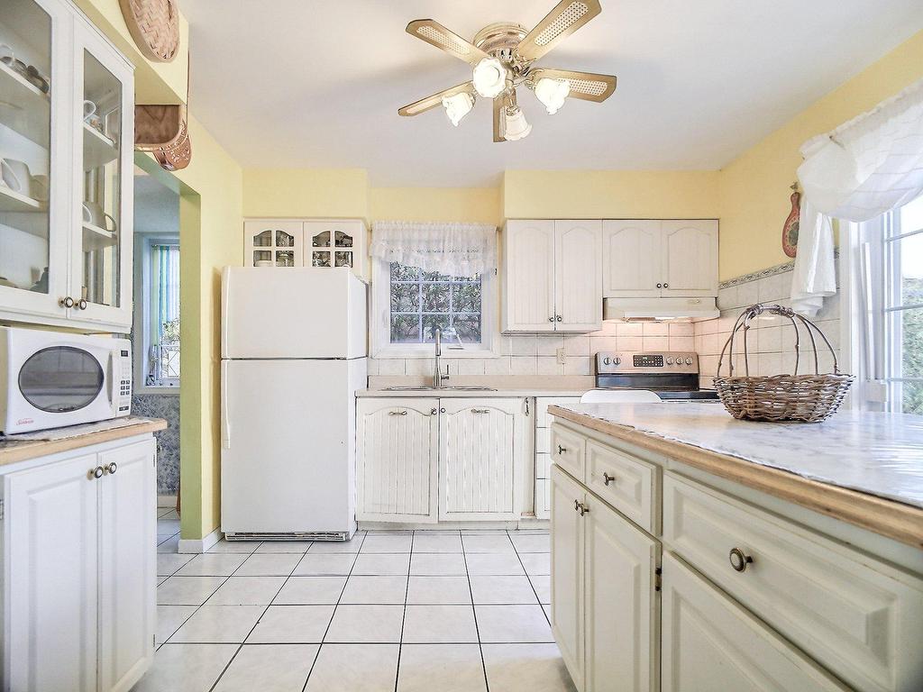 









292


Av. des Artisans

,
Aylmer (Gatineau),




QC
J9J2B6

