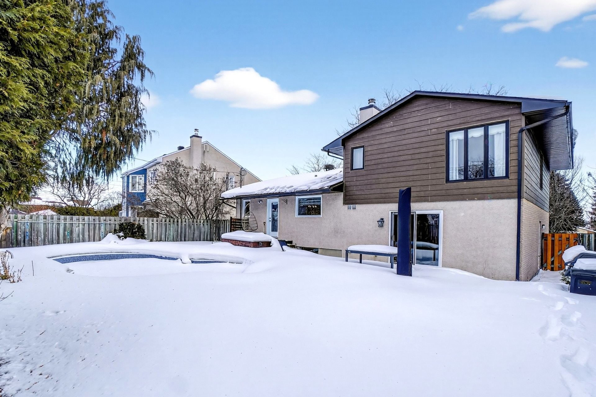 









3217


Boul. Chèvremont

,
Montréal (L'Île-Bizard/Sainte-Geneviève),




QC
H9C2L8

