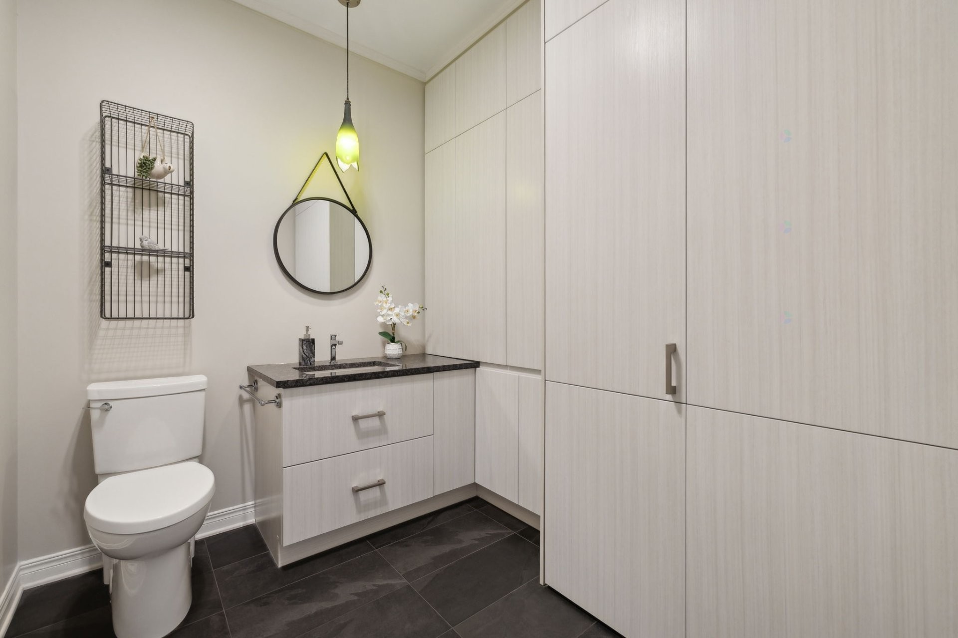 









100


Ch. Fraser

, 403,
Gatineau (Aylmer),




QC
J9H7S9

