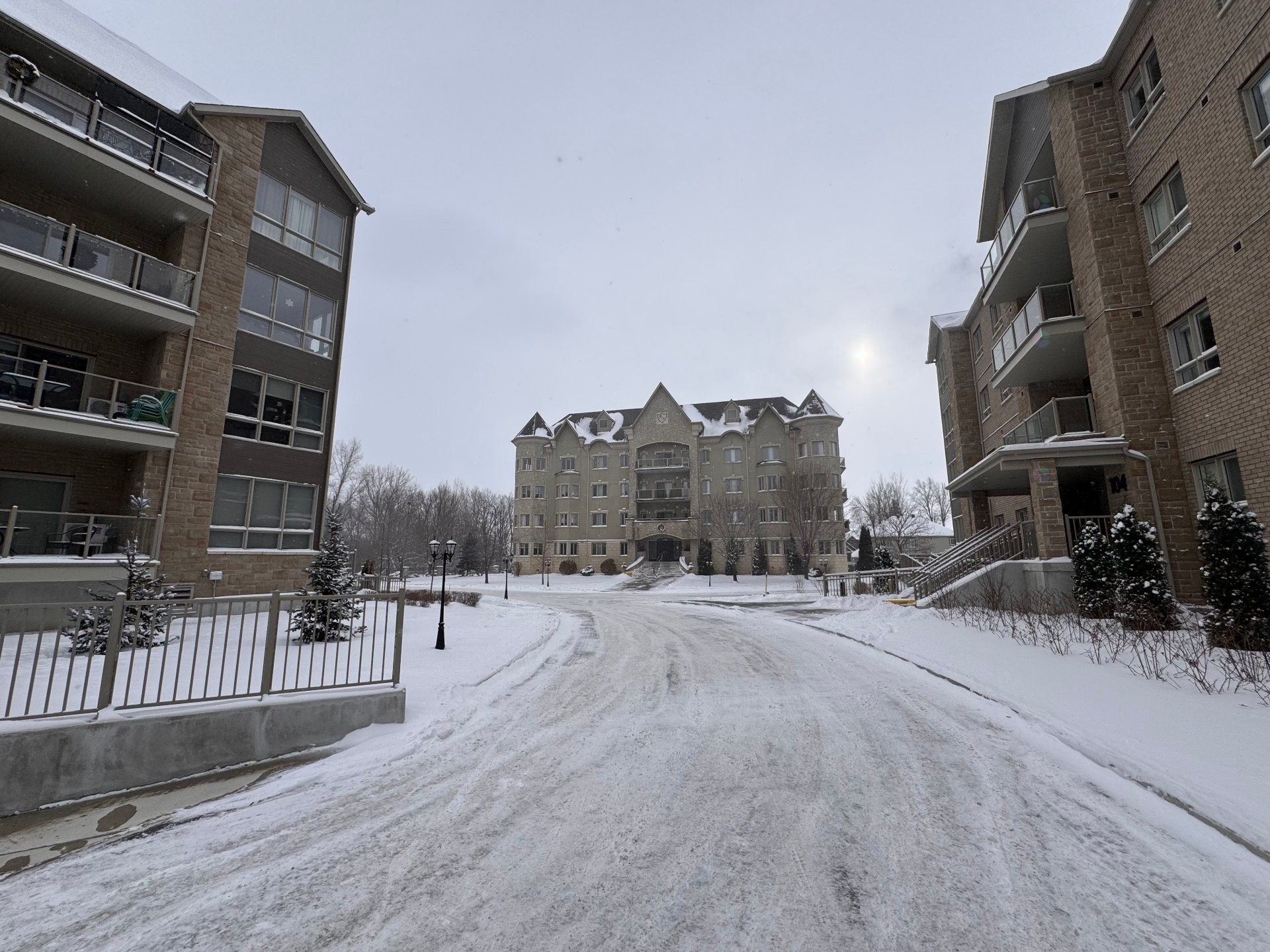 









100


Ch. Fraser

, 403,
Gatineau (Aylmer),




QC
J9H7S9

