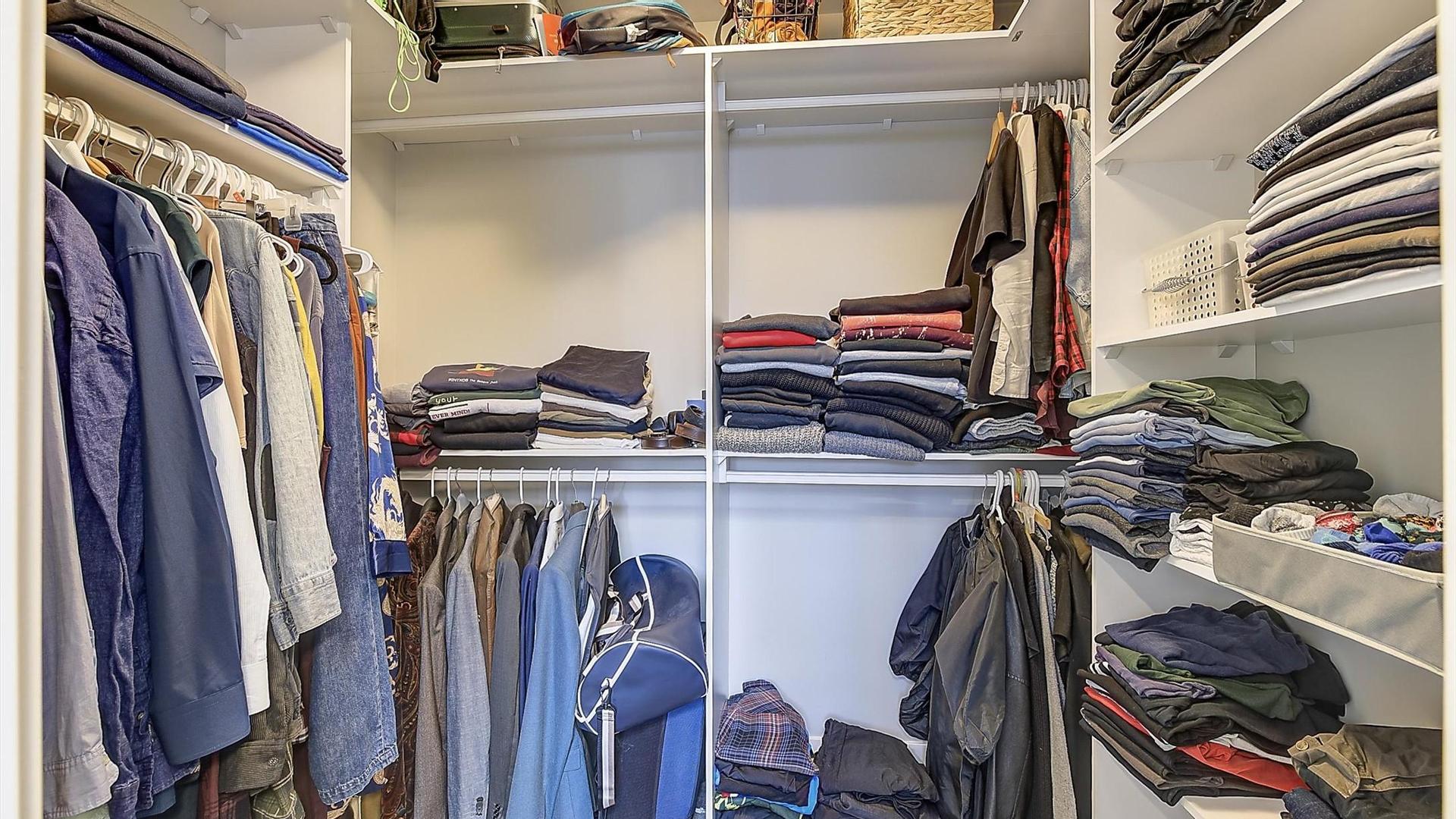 









1269


Ethel

Street,
Kelowna,




BC
V1Y 2W8

