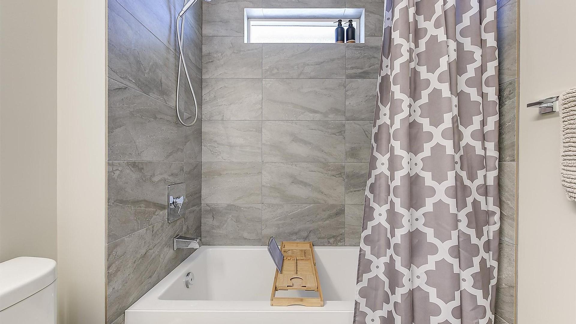 









1269


Ethel

Street,
Kelowna,




BC
V1Y 2W8

