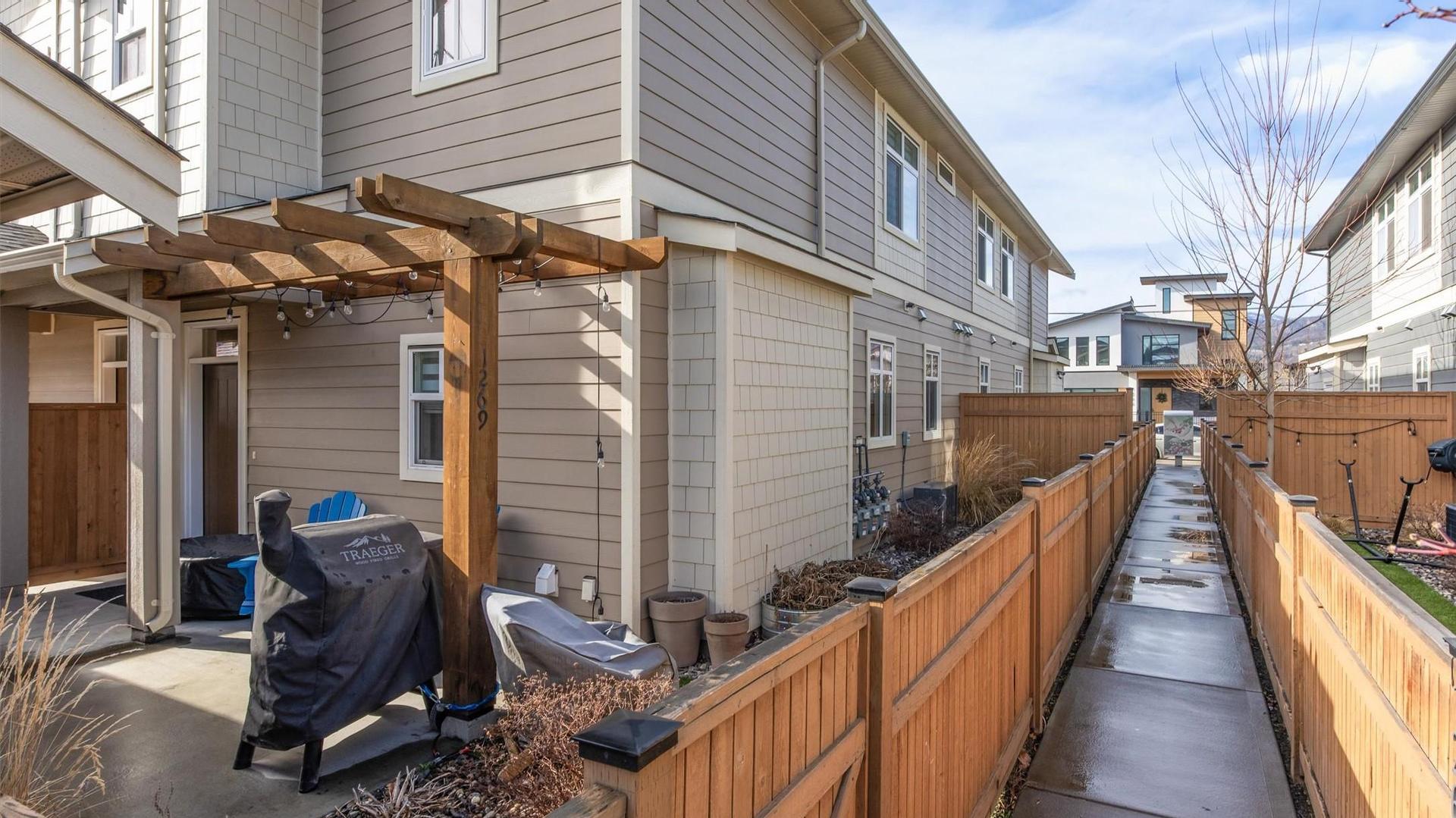 









1269


Ethel

Street,
Kelowna,




BC
V1Y 2W8

