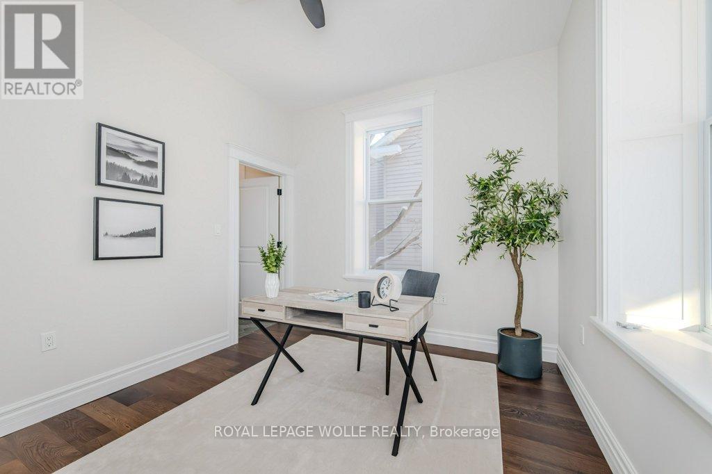 












44 HOPE STREET W

,
East Zorra-Tavistock,




Ontario
N0B2R0

