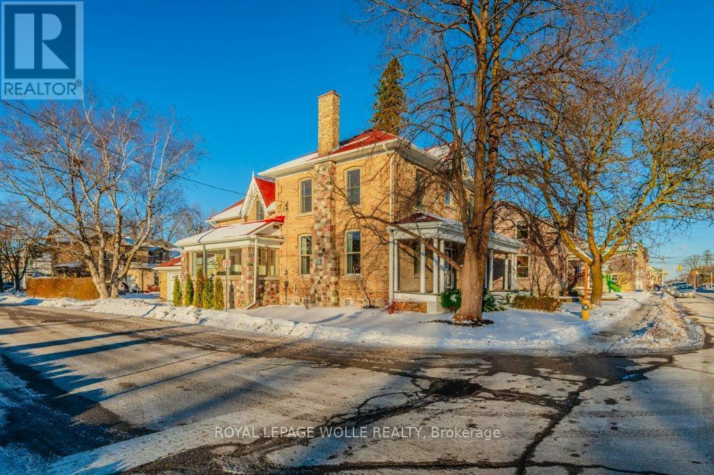 












44 HOPE STREET W

,
East Zorra-Tavistock,




Ontario
N0B2R0

