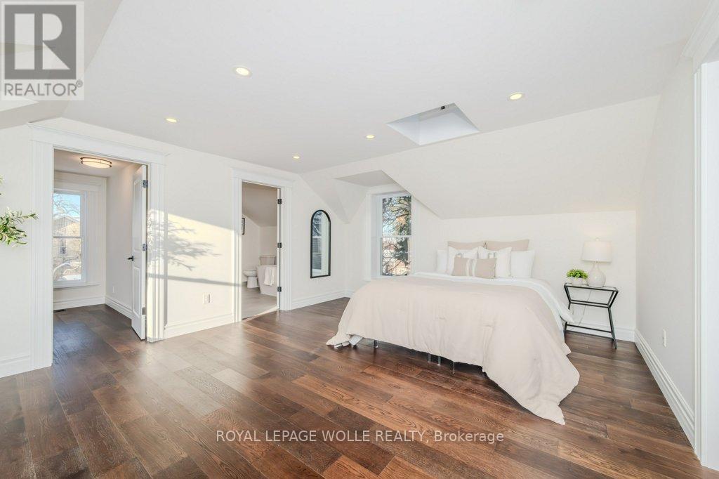 












44 HOPE STREET W

,
East Zorra-Tavistock,




Ontario
N0B2R0

