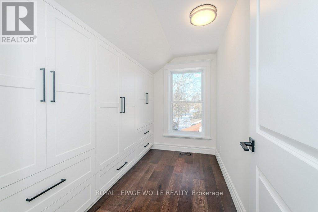 












44 HOPE STREET W

,
East Zorra-Tavistock,




Ontario
N0B2R0

