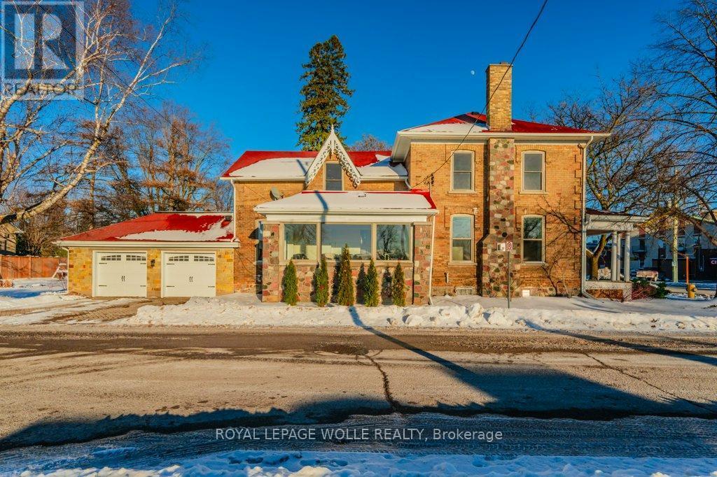 












44 HOPE STREET W

,
East Zorra-Tavistock,




Ontario
N0B2R0

