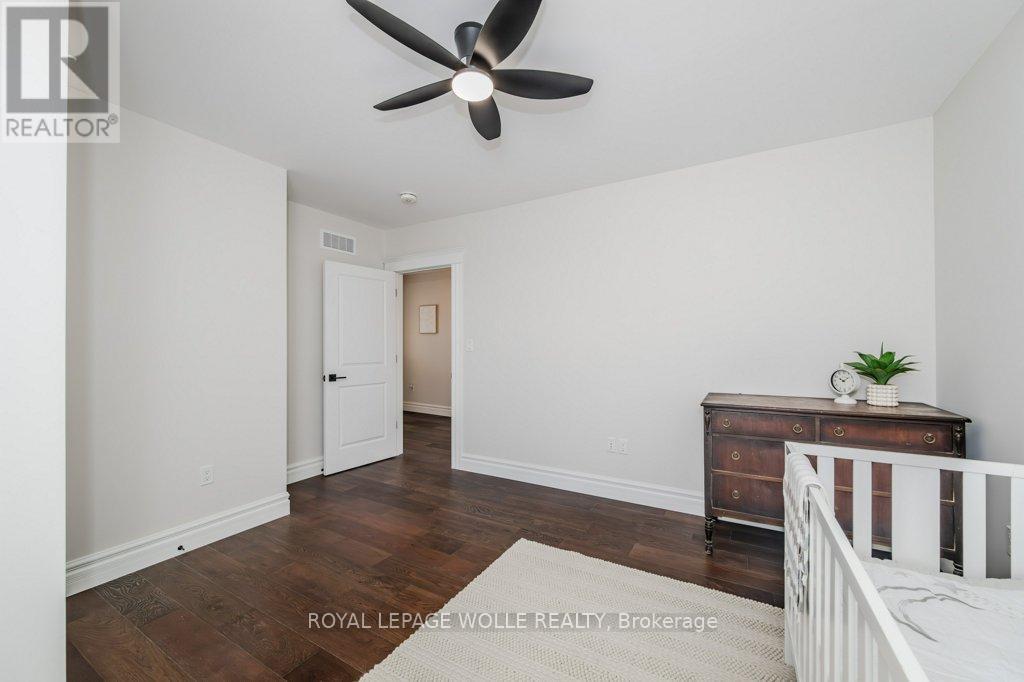 












44 HOPE STREET W

,
East Zorra-Tavistock,




Ontario
N0B2R0

