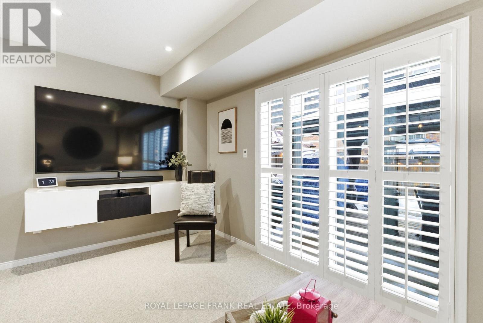 












56 - 11 BURTONBURY LANE

,
Ajax (Northeast Ajax),




Ontario
L1Z0L3

