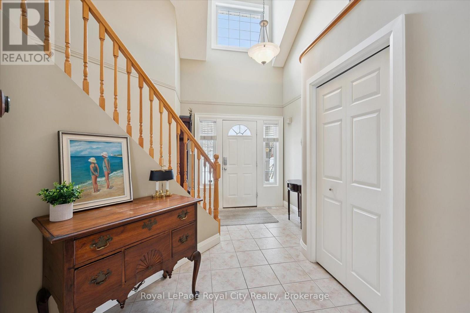 












92 MARSH CRESCENT

,
Guelph (Pineridge/Westminster Woods),




Ontario
N1L1L4

