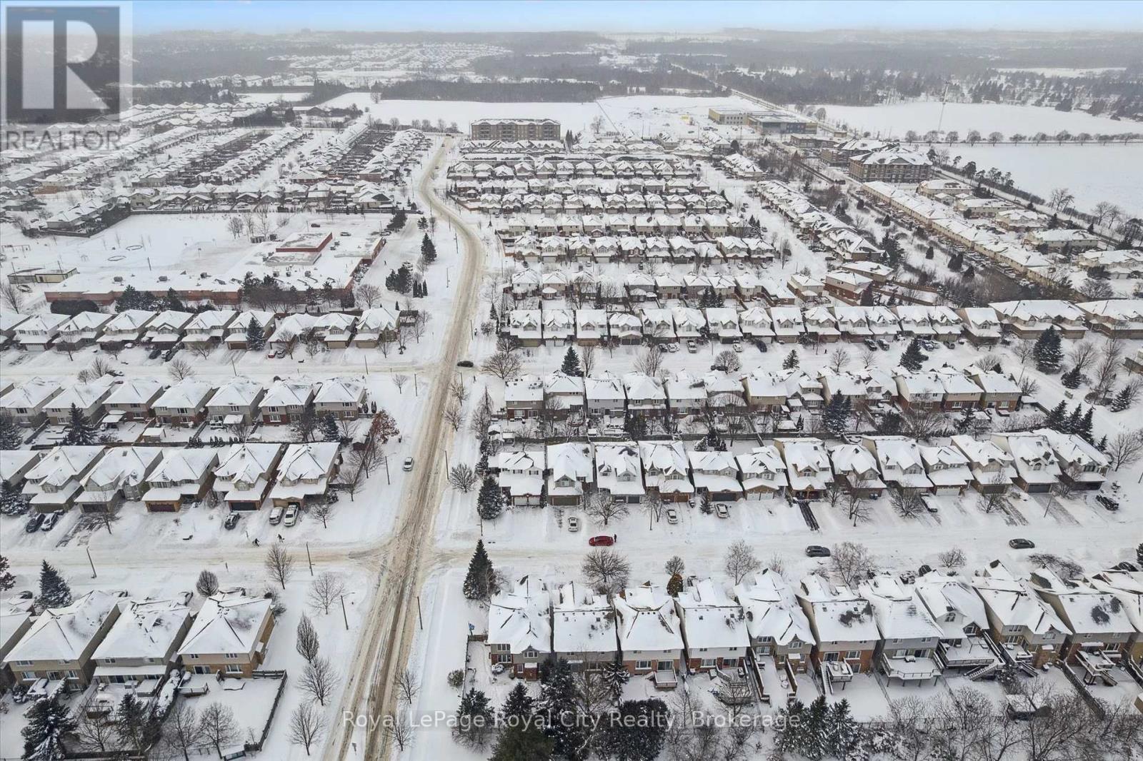 












92 MARSH CRESCENT

,
Guelph (Pineridge/Westminster Woods),




Ontario
N1L1L4

