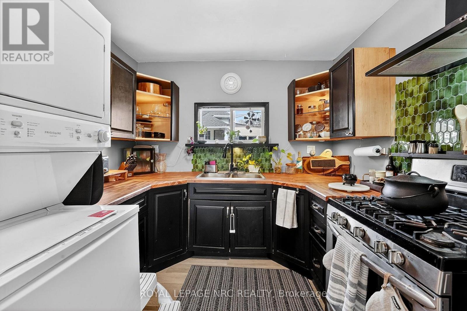 












226 DERBY ROAD

,
Fort Erie (Crystal Beach),




Ontario
L0S1B0

