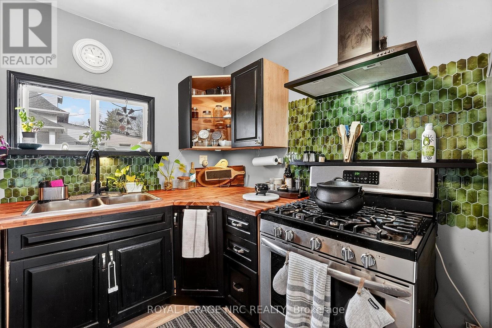 












226 DERBY ROAD

,
Fort Erie (Crystal Beach),




Ontario
L0S1B0

