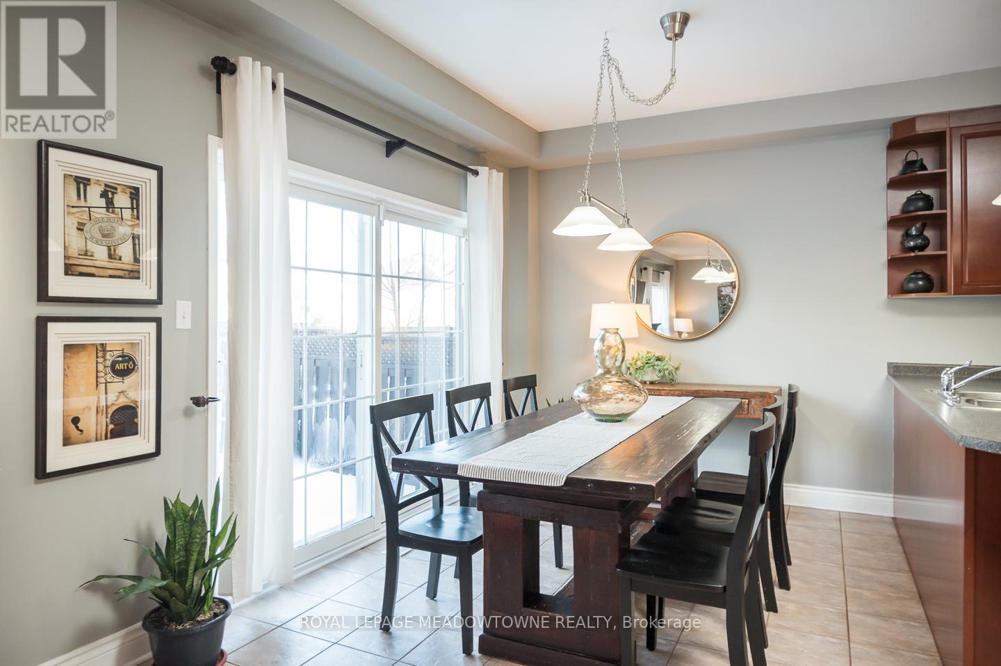 












1029 EASTERBROOK CRESCENT

,
Milton,




Ontario
L9T0C4

