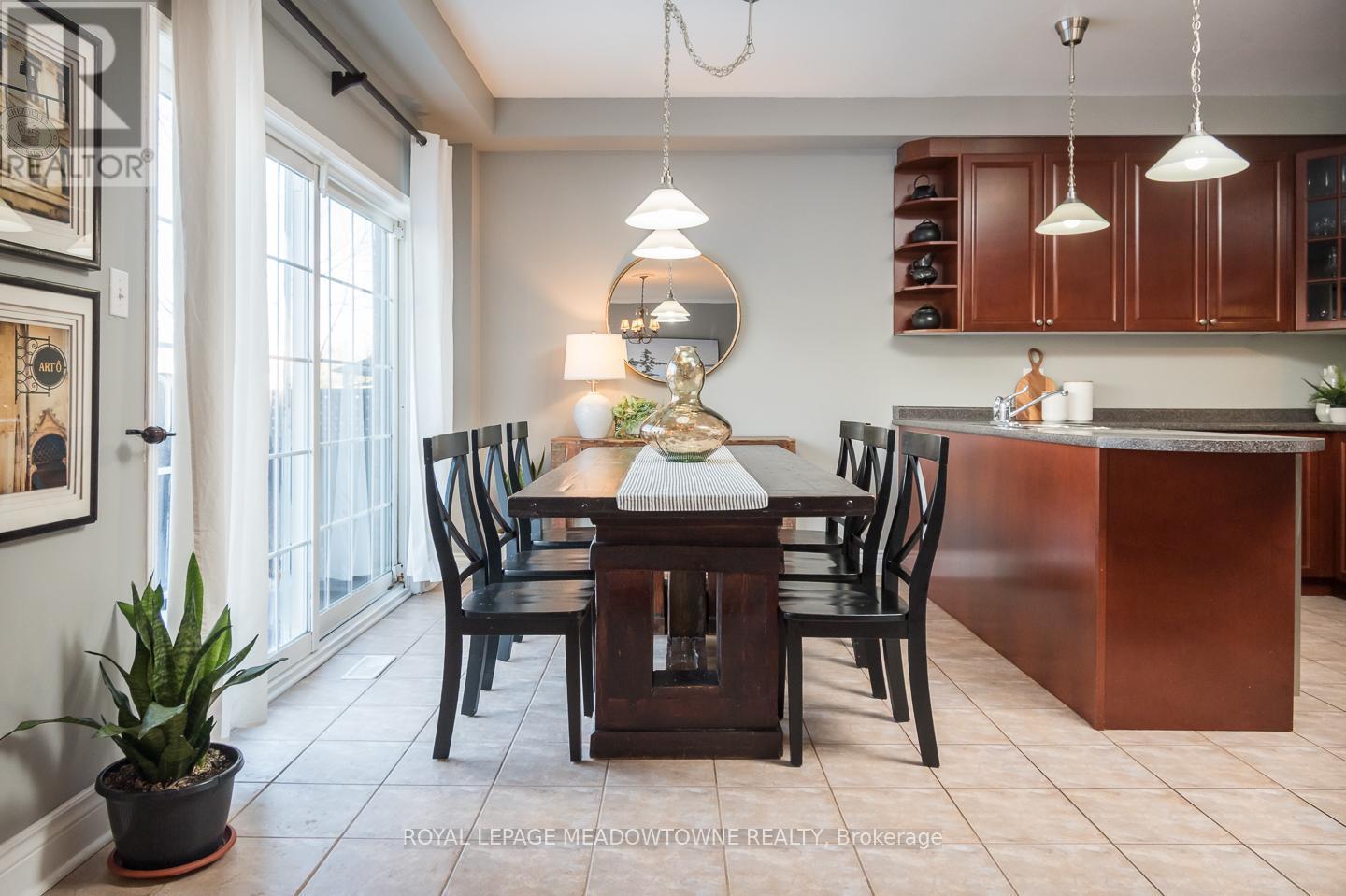 












1029 EASTERBROOK CRESCENT

,
Milton,




Ontario
L9T0C4

