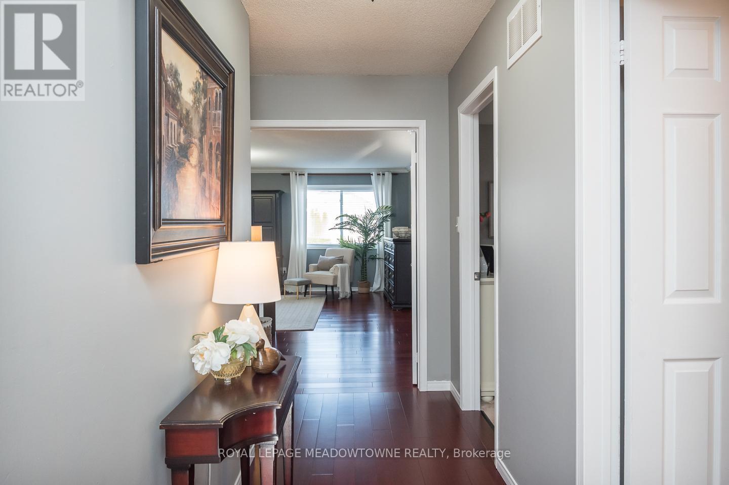 












1029 EASTERBROOK CRESCENT

,
Milton,




Ontario
L9T0C4

